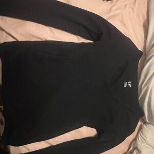 GAP Black V-Neck Sweater